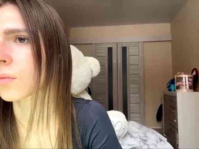 AshantiBadolato webcam