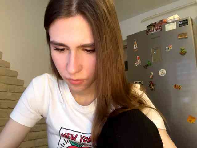 AshantiBadolato webcam