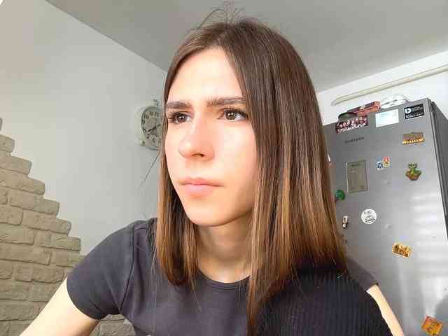 AshantiBadolato webcam