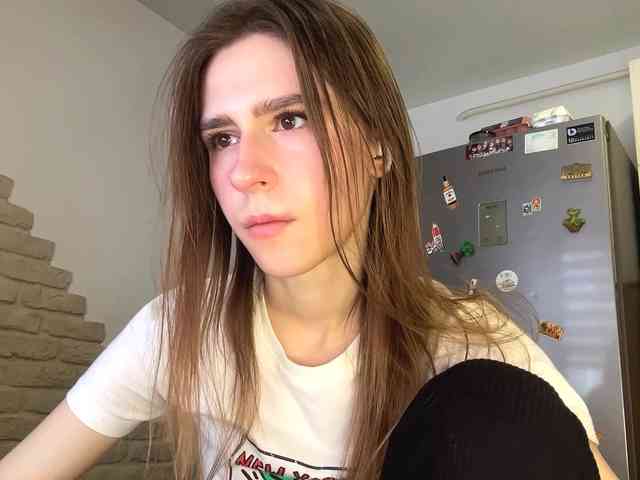 AshantiBadolato webcam