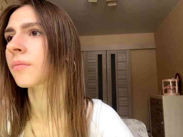 AshantiBadolato webcam