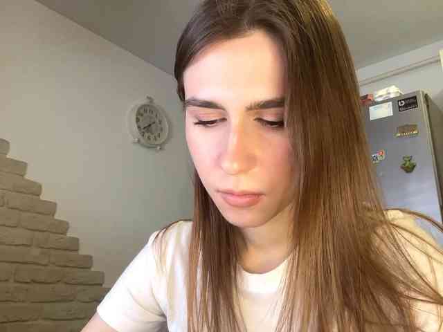 AshantiBadolato webcam