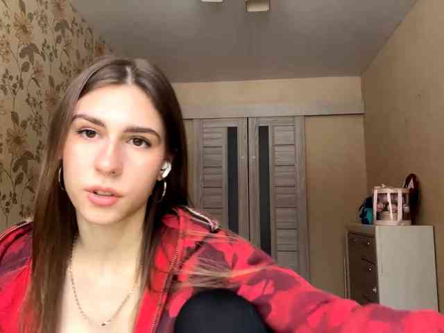 AshantiBadolato webcam