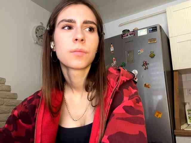 AshantiBadolato webcam