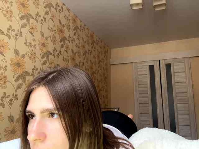 AshantiBadolato webcam