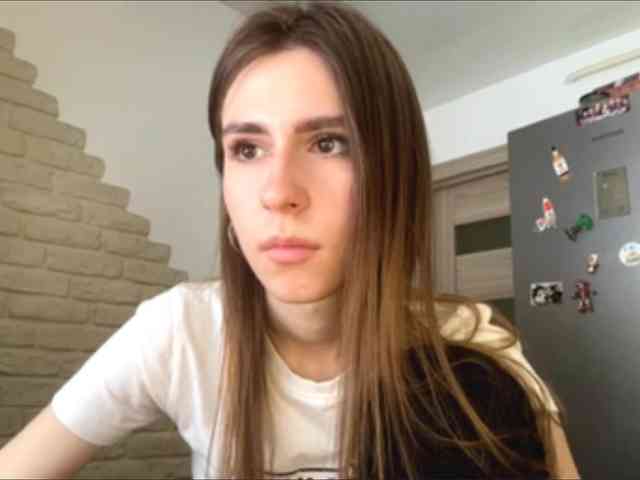 AshantiBadolato webcam