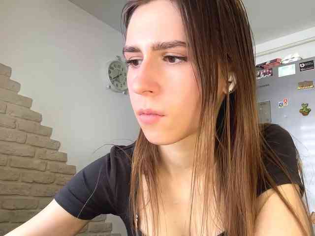 AshantiBadolato webcam