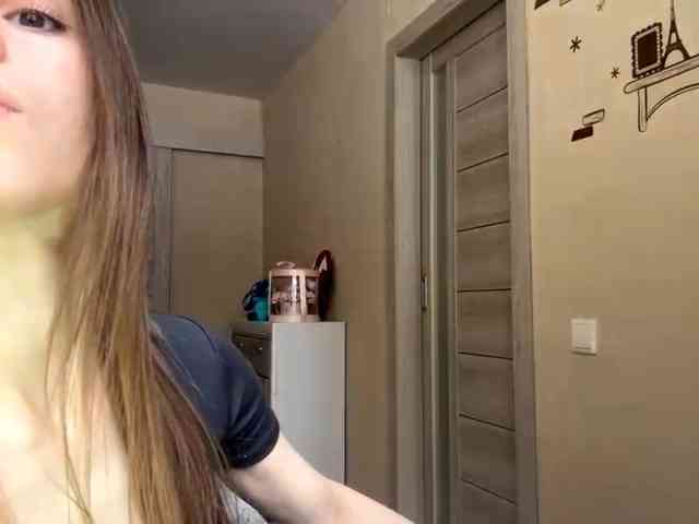 AshantiBadolato webcam