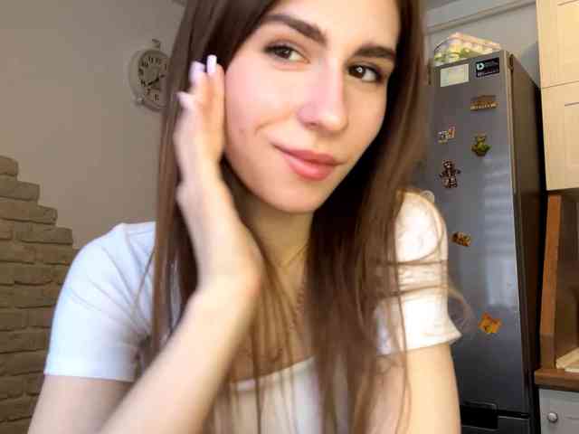 AshantiBadolato webcam