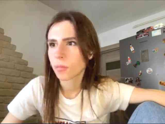 AshantiBadolato webcam