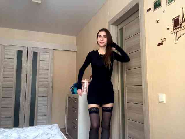 AshantiBadolato webcam