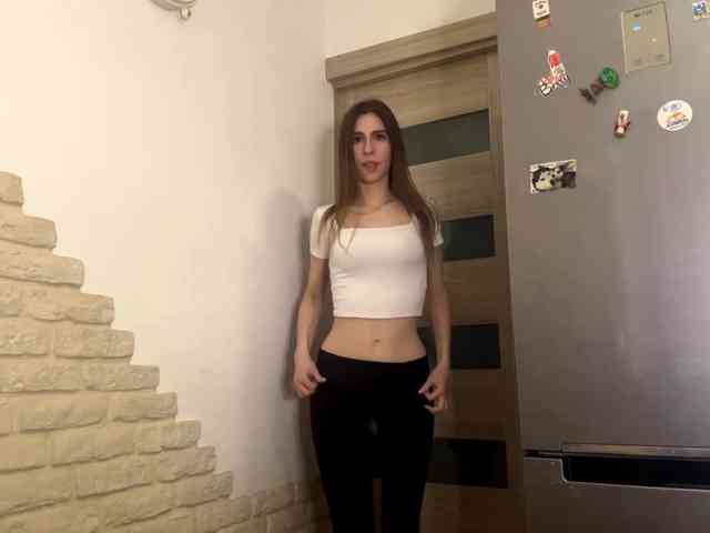 AshantiBadolato webcam