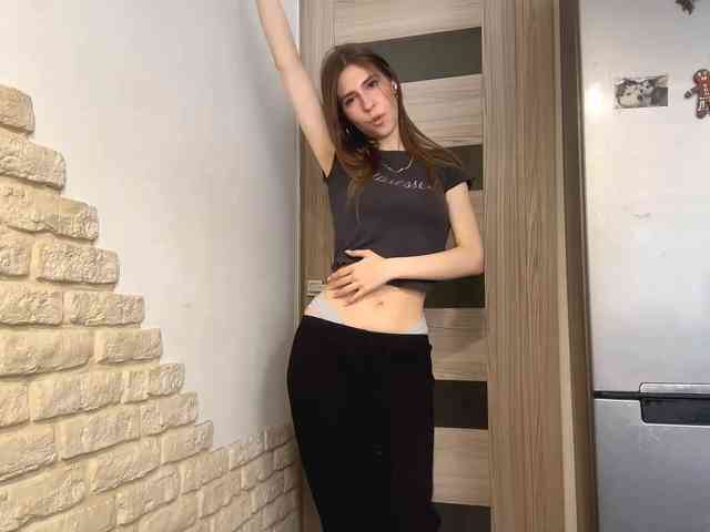 AshantiBadolato webcam