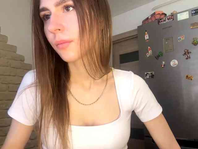 AshantiBadolato webcam