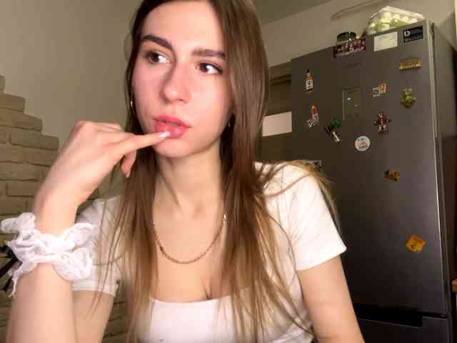 AshantiBadolato webcam