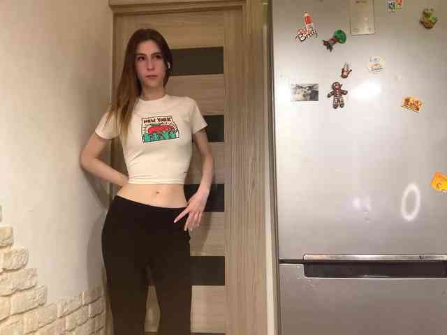 AshantiBadolato webcam