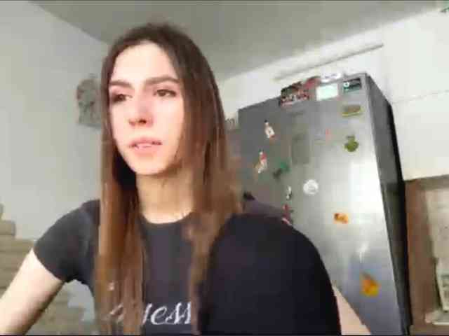 AshantiBadolato webcam