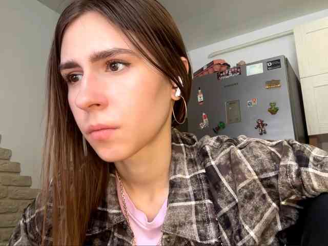 AshantiBadolato webcam