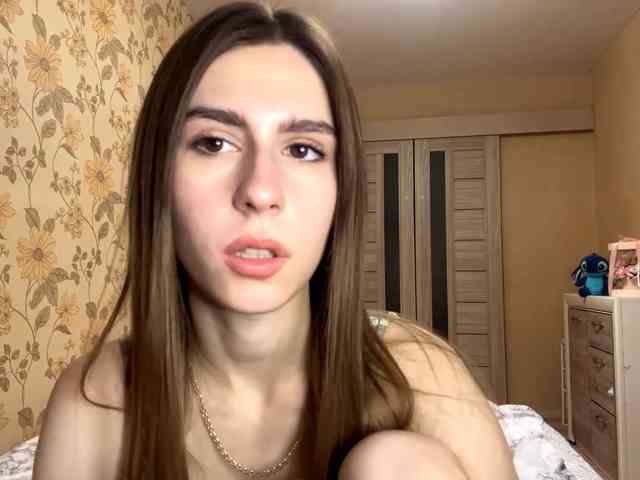 AshantiBadolato webcam