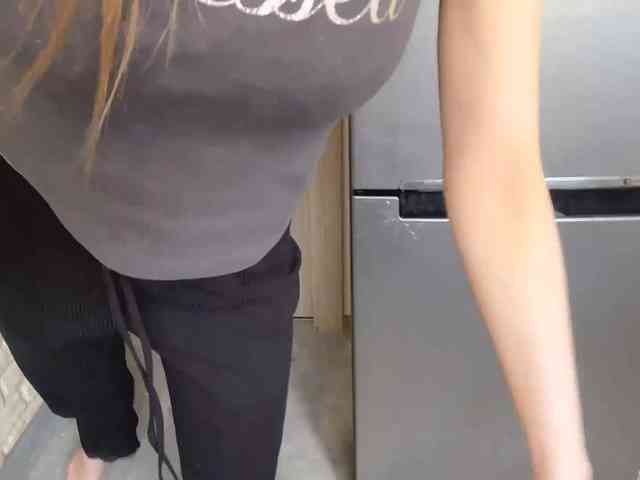 AshantiBadolato webcam