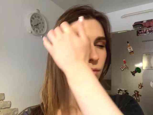 AshantiBadolato webcam