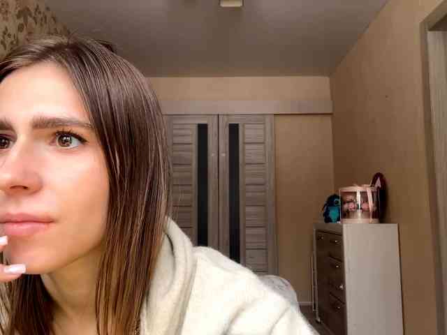 AshantiBadolato webcam