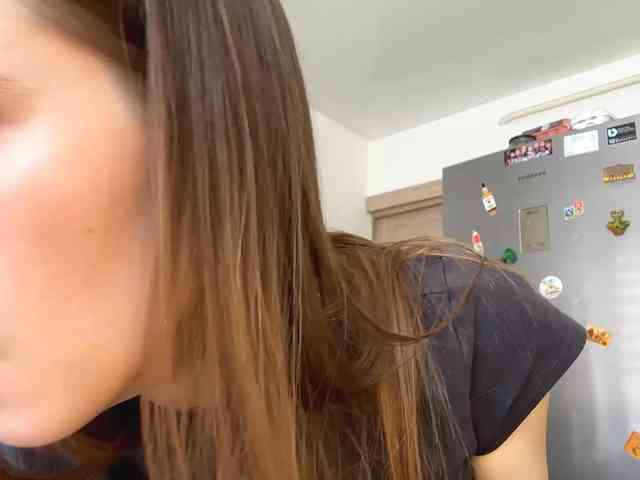 AshantiBadolato webcam