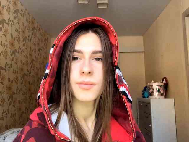 AshantiBadolato webcam