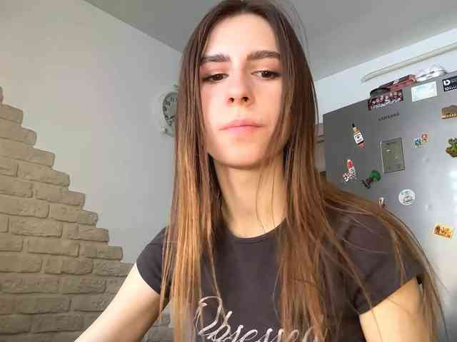 AshantiBadolato webcam