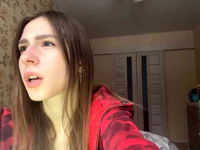 AshantiBadolato webcam