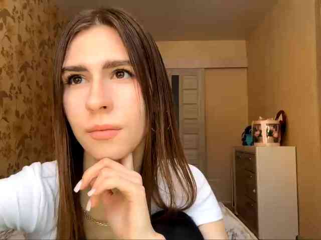 AshantiBadolato webcam