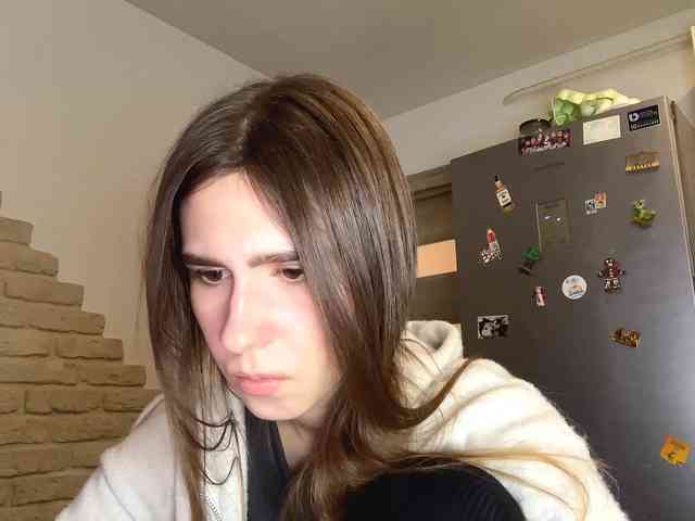 AshantiBadolato webcam