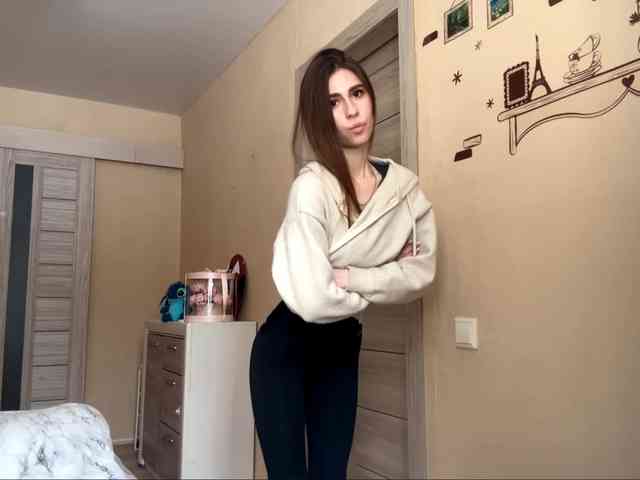 AshantiBadolato webcam