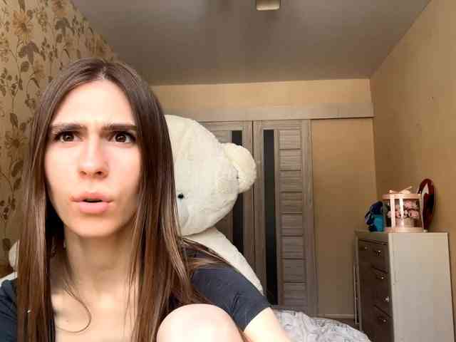 AshantiBadolato webcam