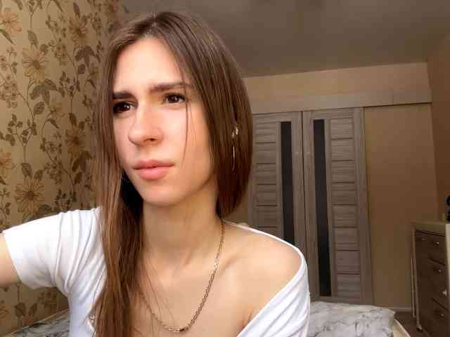 AshantiBadolato webcam