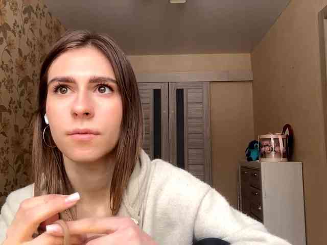 AshantiBadolato webcam