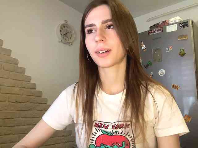 AshantiBadolato webcam