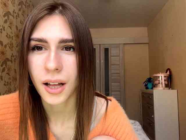 AshantiBadolato webcam