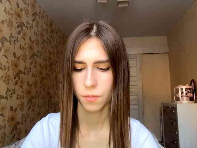 AshantiBadolato webcam