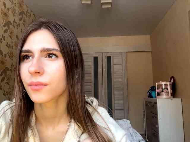 AshantiBadolato webcam