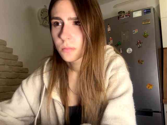 AshantiBadolato webcam