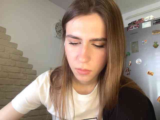 AshantiBadolato webcam