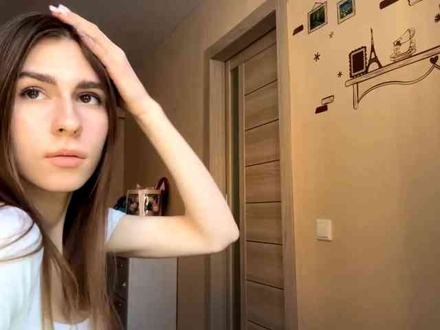 AshantiBadolato webcam