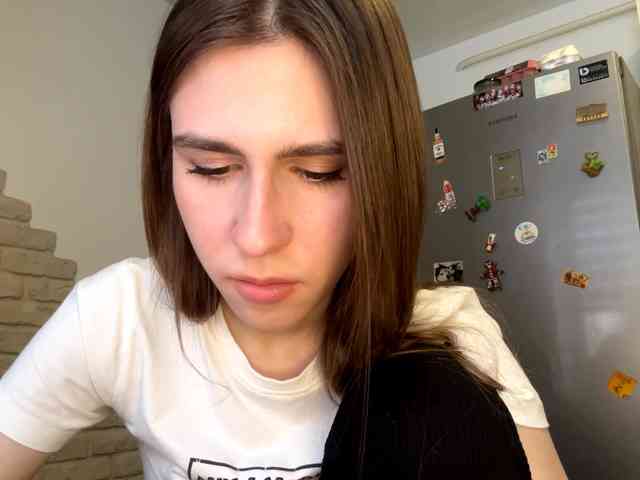 AshantiBadolato webcam