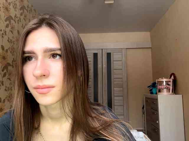 AshantiBadolato webcam