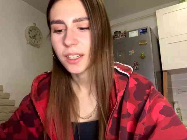 AshantiBadolato webcam