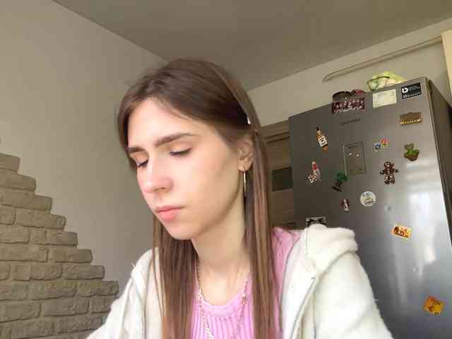 AshantiBadolato webcam