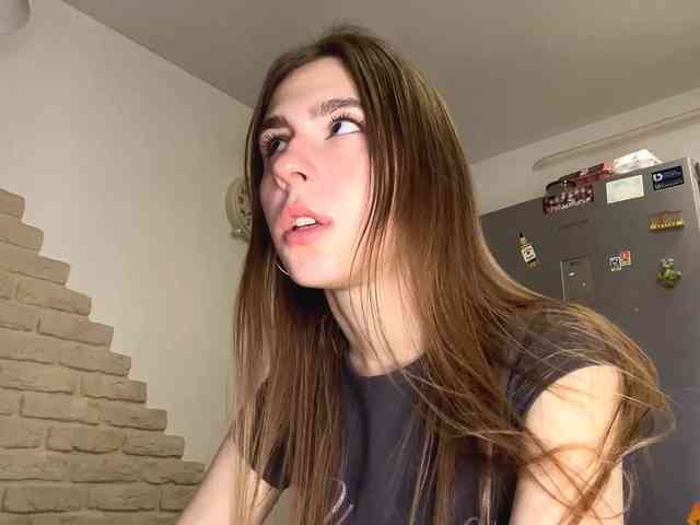 AshantiBadolato webcam