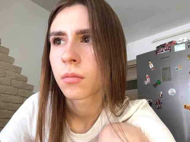 AshantiBadolato webcam