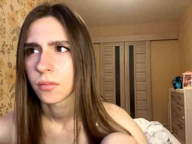 AshantiBadolato webcam